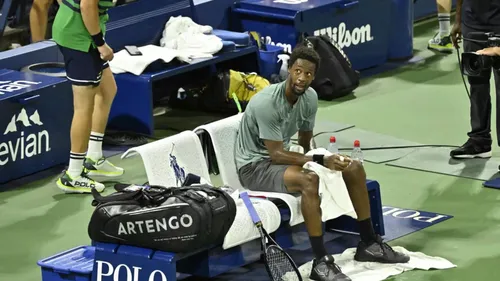 Gaël Monfils se plaint d'une forte odeur de cannabis sur le terrain...