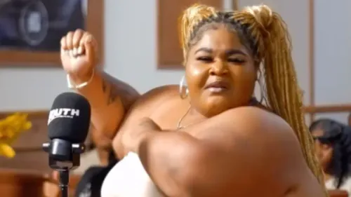 La rappeuse Dank Demoss poursuit un VTC pour refus de service à...