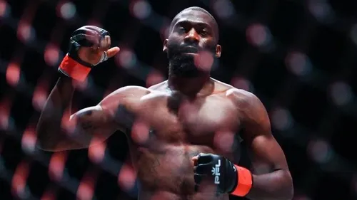 Cédric Doumbé, un message de fair-play avant le grand duel MMA