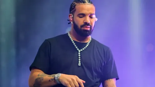 Drake bat le record des Beatles et règne sur le Billboard 200