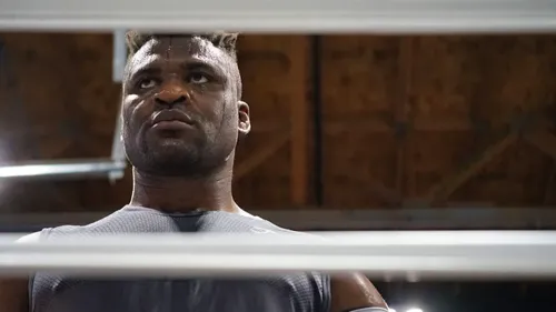 Francis Ngannou a perdu son fils, la communauté MMA est en deuil 