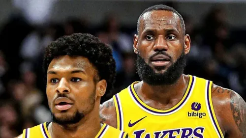 LeBron et Bronny James: un duo surréaliste sur le terrain pour la...