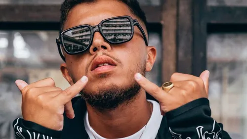 Hamza domine le top des hits de l'été 2025 sur Spotify