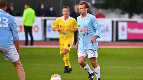 Emmanuel Macron de retour sur les terrains de foot ?