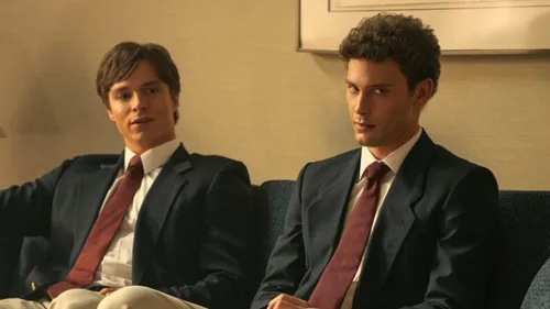 L'acteur incarnant Lyle Menendez dans Monsters réagit aux propos...