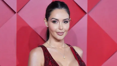 Nabilla : 12 kilos en plus et elle assume !