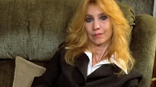 Adieu à Debbie Nelson : Eminem perd sa mère dans une lutte contre...