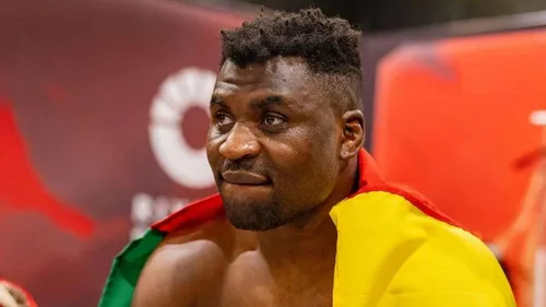 Francis Ngannou revient sur son KO après sa défaite contre Anthony...