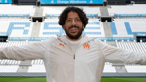 Redouane Bougheraba crée la surprise à Marseille avec un tifo...