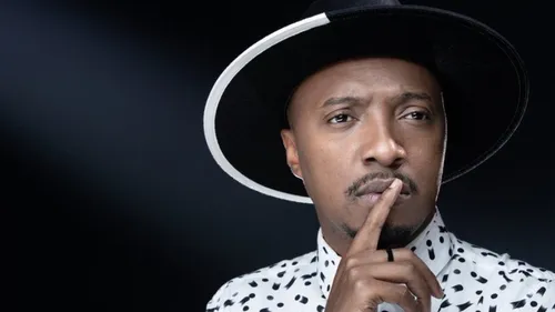 Soprano retrouve son fils né sous X il y a 27 ans !