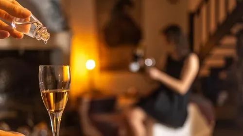 Scandale à Paris : Accusation de soumission chimique visant un...