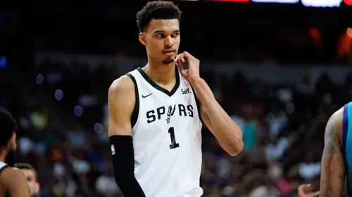 Victor Wembanyama, le rookie français qui conquiert la NBA avec ses...