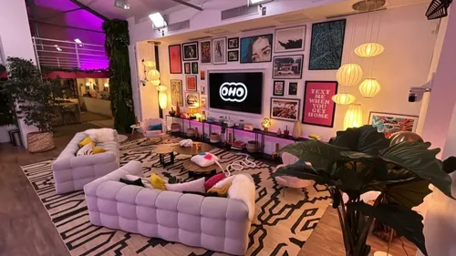 We are open : la télé-réalité interactive qui révolutionne votre...