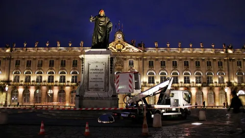 Nancy : pourquoi la statue de Stanislas porte-t-elle un masque ?