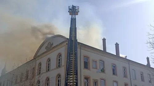 Nancy : Début d’un incendie dans l'ancien Hôpital Fournier
