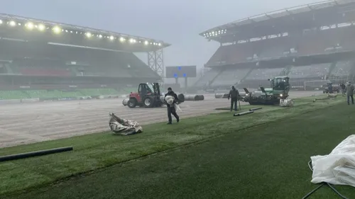 Football : la nouvelle pelouse de Saint-Symphorien est là !