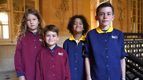 Photos : découvrez les uniformes des écoliers messins