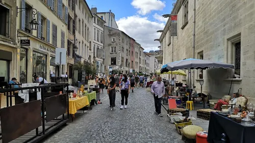 Les commerçants nancéiens se préparent au grand déballage 