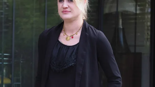 Affaire Schlumpf : 5,5 millions d'euros à rembourser à l'héritière,...