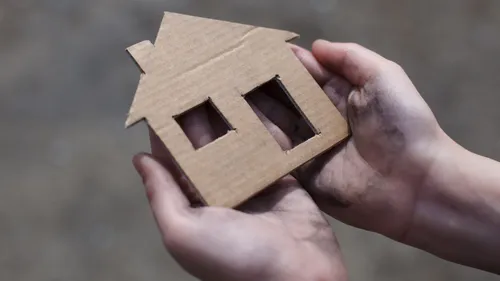 L'État poursuivi en justice par de grandes villes de France au...