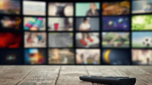 C8 et NRJ12 risquent de perdre leur place sur la TNT : les...