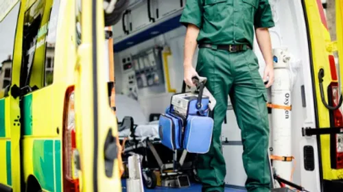 Un homme et sa fille de 9 ans perdent la vie dans un accident de...