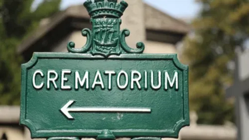 Face à la forte augmentation des demandes de crémation, l'Alsace, a...