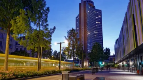 Le restaurant panoramique au sommet de la tour de l’Europe...