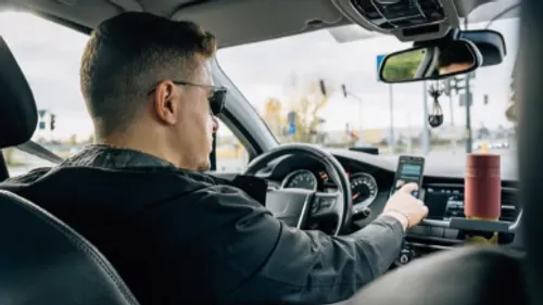 Sécurité routière : le danger des smartphones au volant