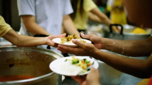 Lutte contre la pauvreté : un bilan mitigé pour Emmanuel Macron