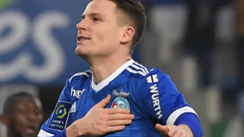 Kévin Gameiro fait savoir qu'il quittera le Racing à la fin de la...