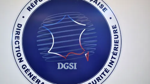 Deux jeunes hommes ont été mis en examen pour avoir évoqué sur les...