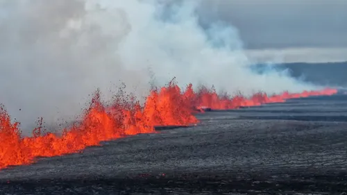 Nouvelle éruption volcanique sur la péninsule de Reykjanes