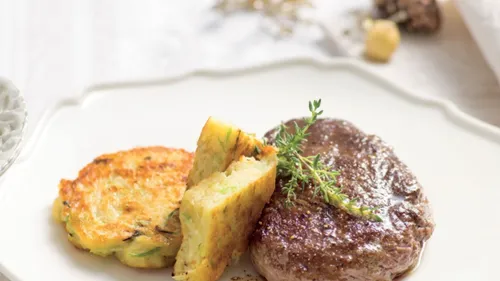 Pavés de cerf (ou tournedos de veau), galettes de pommes de terre...
