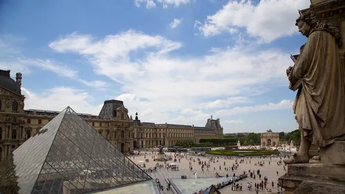 Casse au Louvre : le coup du siècle à Paris