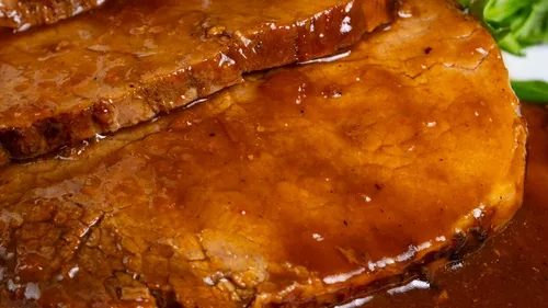 Rôti de porc et sa sauce caramélisée