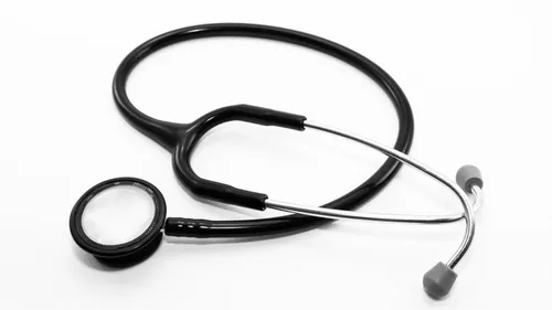 ARS Grand Est recherche professionnels de santé pour l'été