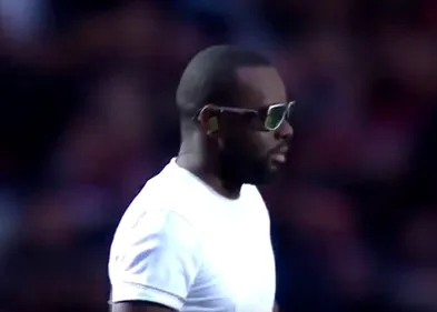 Maître Gims sifflé au stade de France