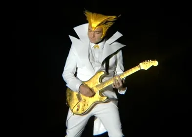 Dans le clip funky de « Superchérie », M se met en scène avec humour