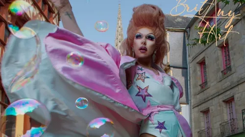 "Queens in Finistère", le documentaire sur la drag queen Britany...