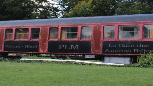 Guiscriff: une voiture PLM au Musée de la Gare