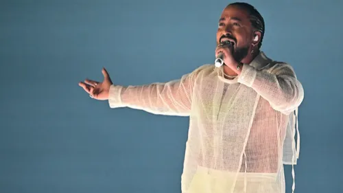 JO de Paris 2024 : Slimane donnera un concert avant la cérémonie...