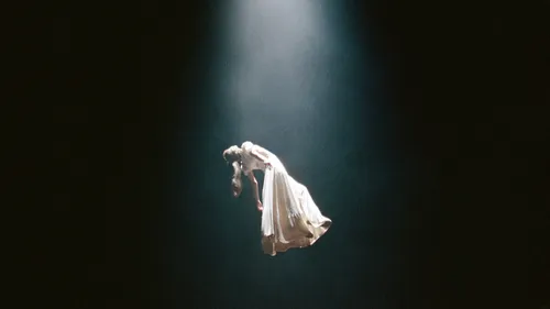 « Eternal Sunshine » : l’album d’Ariana Grande une nouvelle fois...