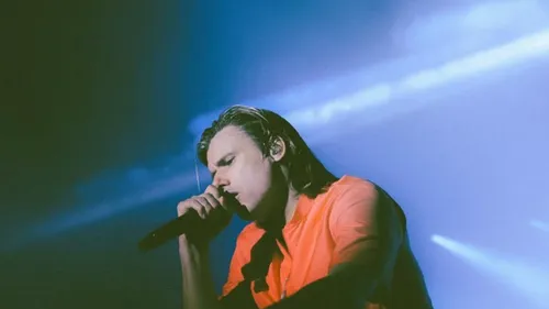 OrelSan annonce une tournée 2026 dont 10 dates à Bercy !