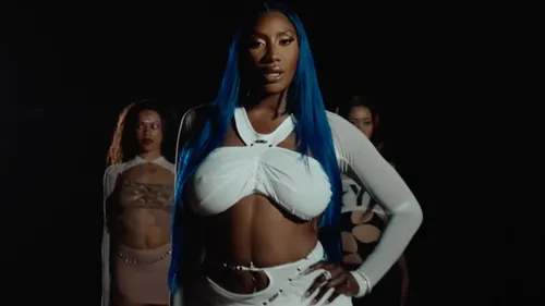 Aya Nakamura ajoute une date au Stade de France !