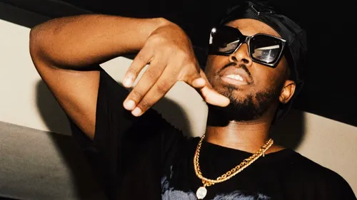 "Ça va bien se passer" : la série-documentaire sur Dadju débarque...