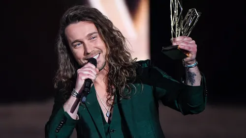 La Rochelle : Julien Doré parrain du retour à l’océan des tortues...