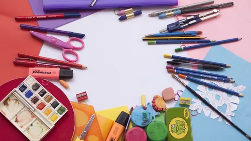 Minute Conso : le prix des fournitures scolaires baisse (un petit...