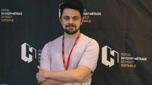 Originaire de Cholet, l’artiste travaille pour des productions Netflix