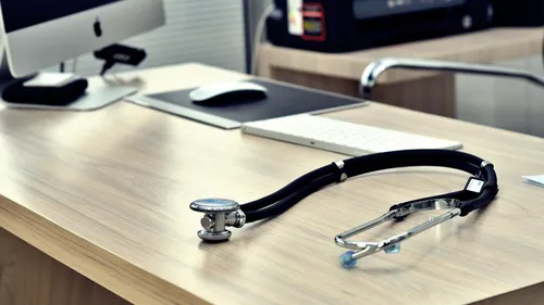 Minute conso : l’Assurance maladie s’attaque aux faux arrêts de...